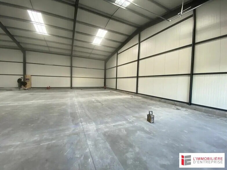 Local d’activités dans Combourg à louer - Photo intérieure – Image 3 sur 5