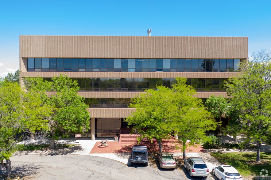9725 E Hampden Ave, Denver, CO à louer - Photo principale – Image 1 sur 21