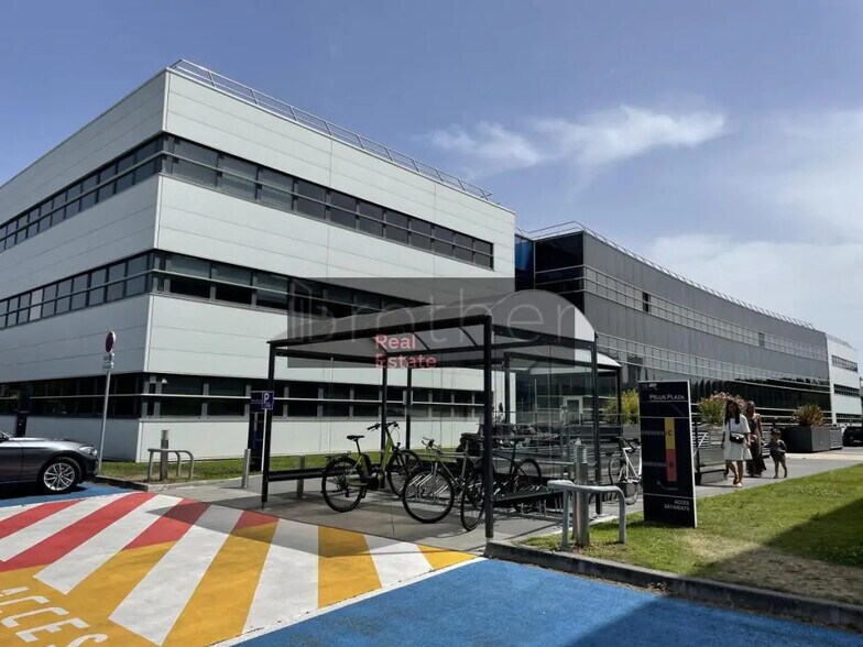 Bureau dans Mérignac à louer - Photo de l’immeuble – Image 2 sur 9