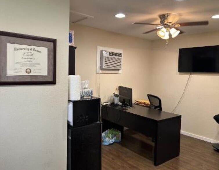 14745 W Tx-29 Hwy, Liberty Hill, TX à louer - Photo de l’immeuble – Image 3 sur 4