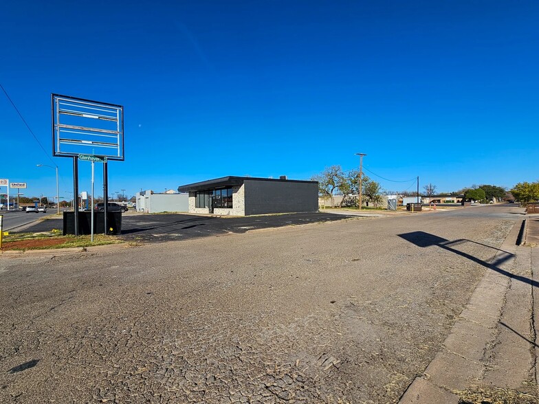 3350 N 10th St, Abilene, TX à louer - Photo de l’immeuble – Image 2 sur 8