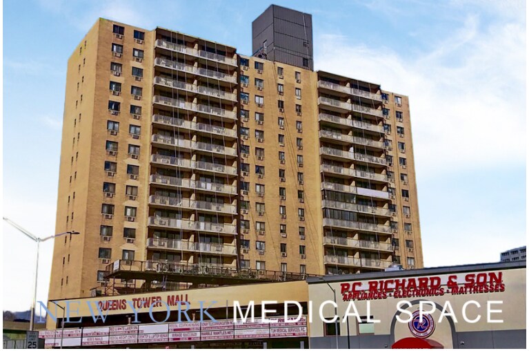 92-29 Queens Blvd, Rego Park, NY à vendre - Photo de l’immeuble – Image 2 sur 80