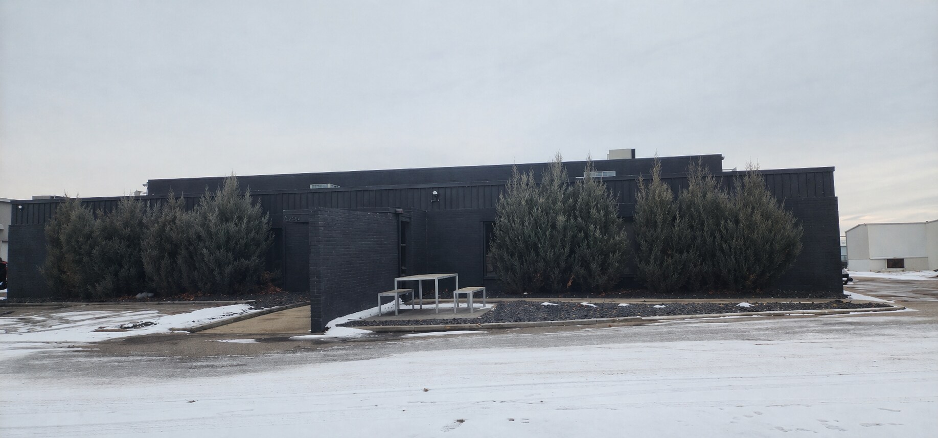 2468-2470 Industrial Row Dr, Troy, MI à louer Photo principale– Image 1 sur 28