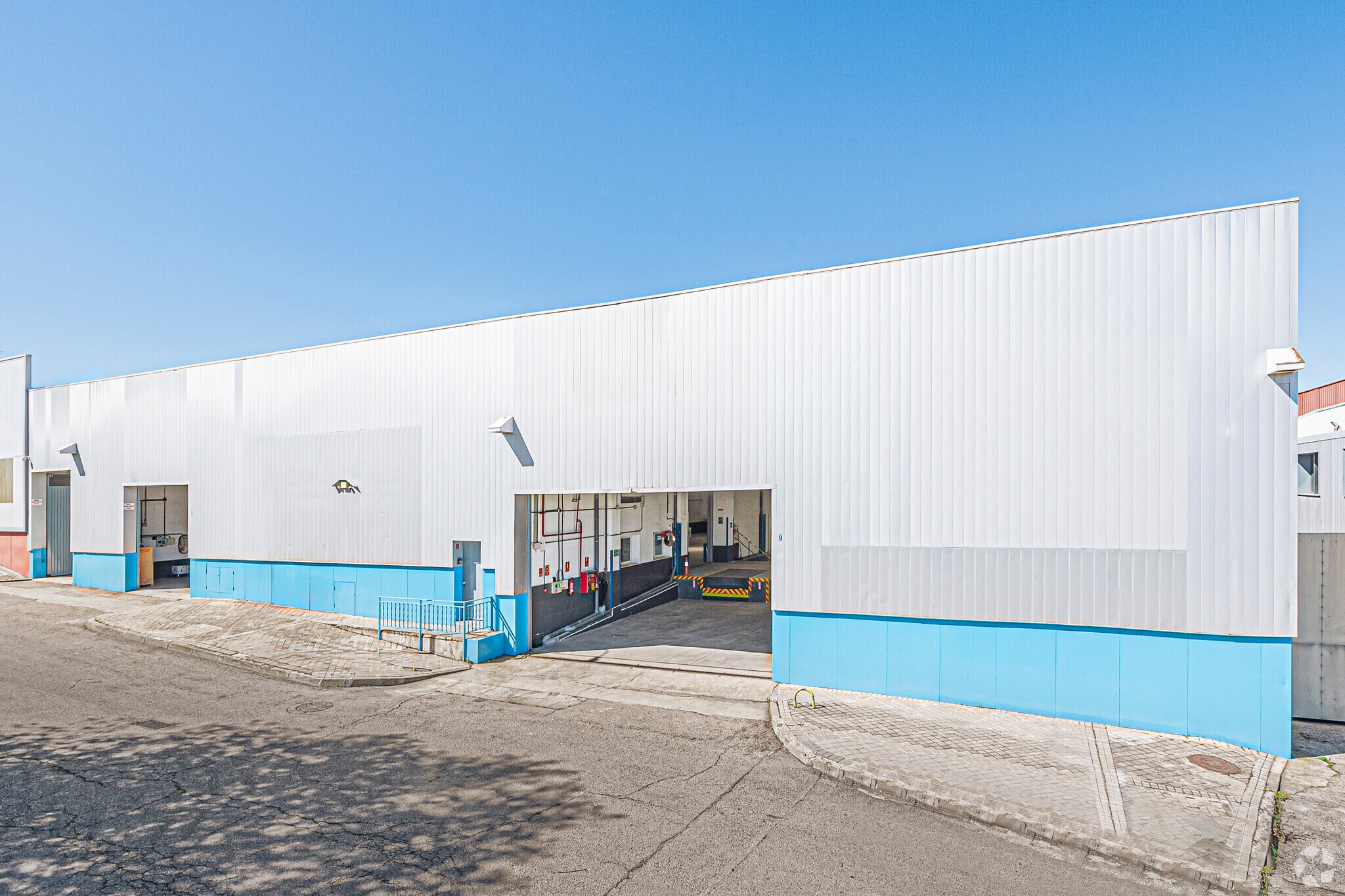 Calle Artesanía, 9, Coslada, Madrid à vendre Photo principale– Image 1 sur 24