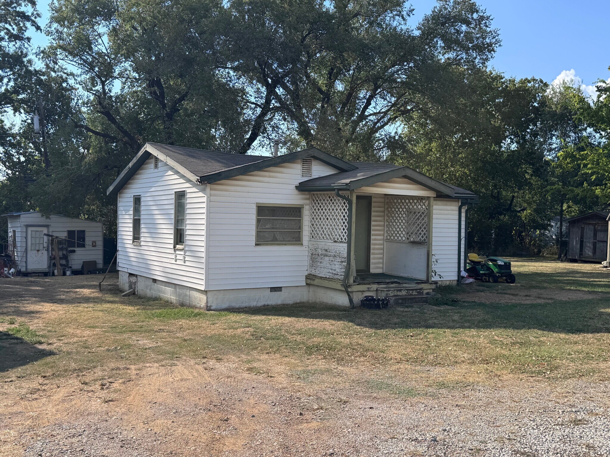 2012-2020 S Scott St, Sapulpa, OK à vendre Photo de l’immeuble– Image 1 sur 6