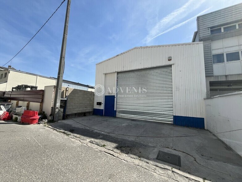 Local d’activités dans Noisy-le-Sec à louer - Photo de l’immeuble – Image 1 sur 10