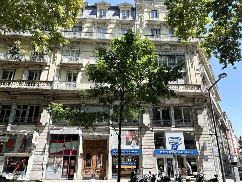 67 Cours De La Liberté, Lyon à louer - Photo de l’immeuble – Image 2 sur 11