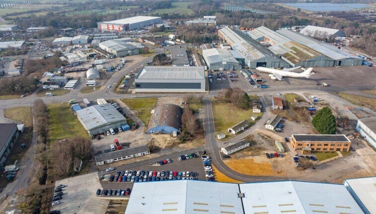 Enterprise Way Road, Hurn à vendre - Aérien – Image 2 sur 3