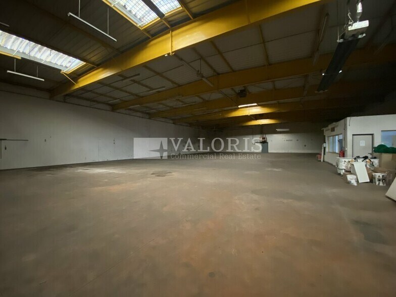 379 Rue De La Dombes, Miribel à louer - Photo de l’immeuble – Image 3 sur 5
