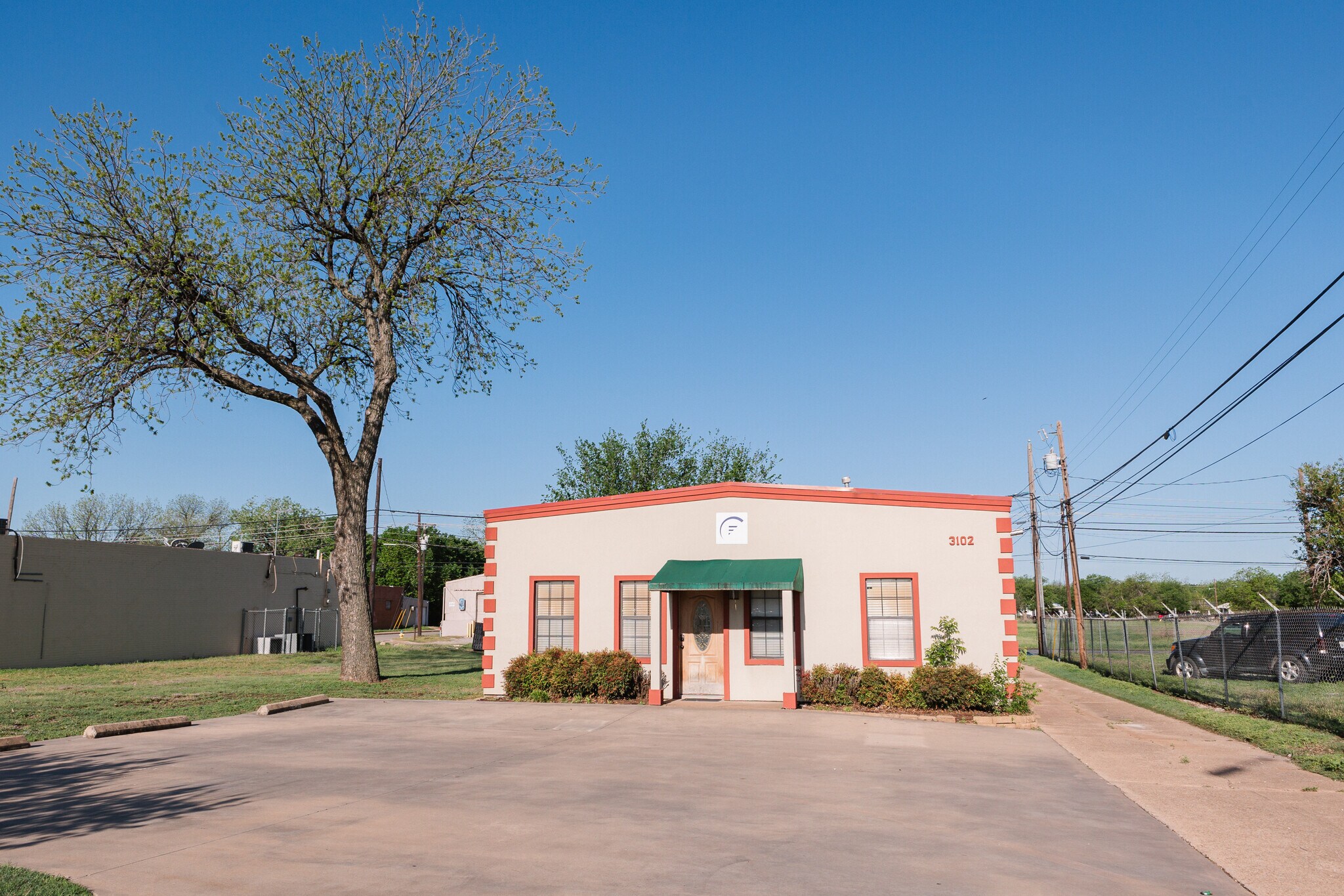 3102 Jacksboro Hwy, Wichita Falls, TX à vendre Photo principale– Image 1 sur 11