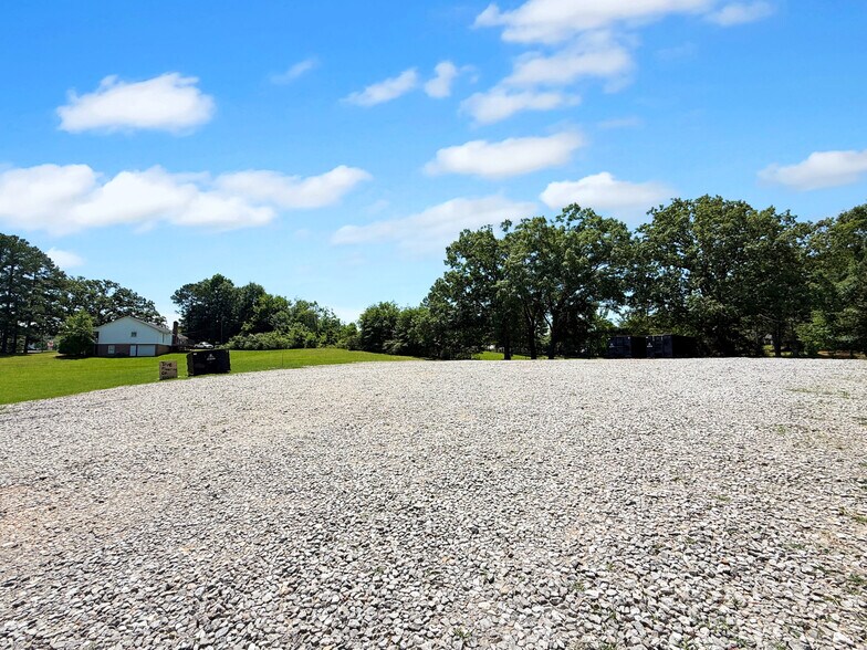 1155 Union Chapel Rd E, Northport, AL à louer - Photo de l’immeuble – Image 2 sur 9
