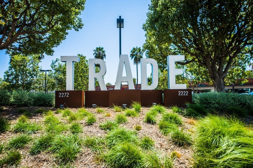 2222 Michelson Dr, Irvine, CA à vendre - Photo principale – Image 1 sur 3