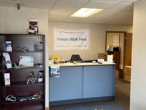 407-409 Devonshire Dr, Champaign, IL à louer Photo intérieure– Image 1 sur 8