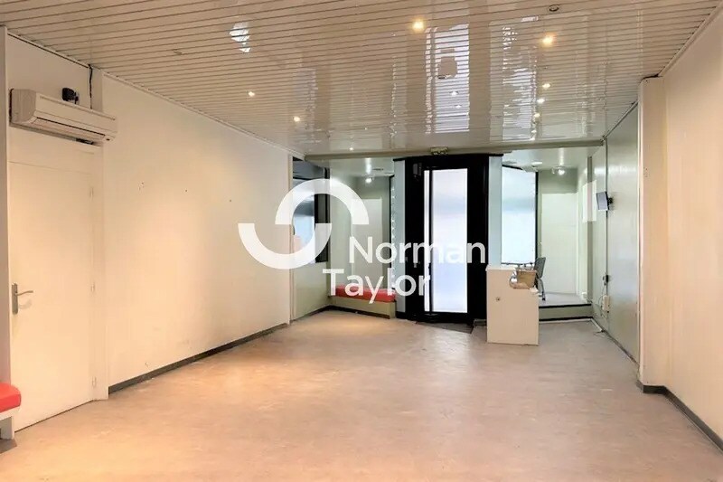 Local commercial dans Marseille à vendre - Photo de l’immeuble – Image 1 sur 11