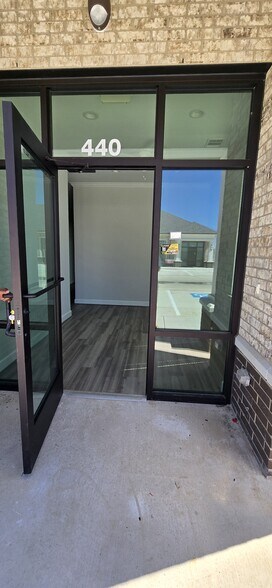 1630 W Prosper Trl, Prosper, TX à louer - Photo de l’immeuble – Image 3 sur 14