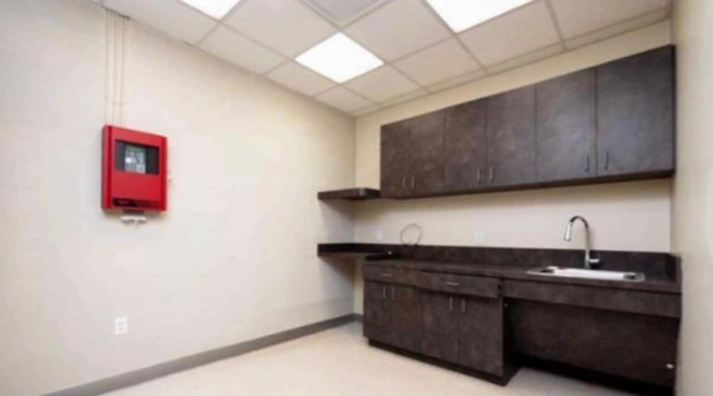 435-437 Broadway, Bayonne, NJ à louer Photo intérieure– Image 1 sur 13