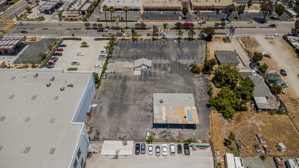4963 Holt Blvd, Montclair, CA à vendre - Photo de l’immeuble – Image 3 sur 15