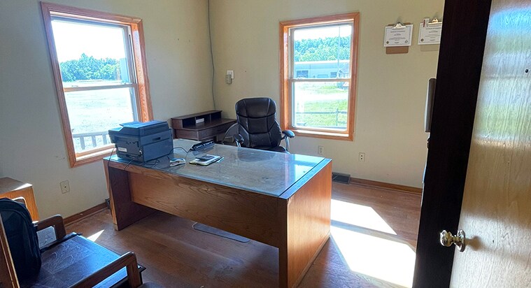 2960 Cox Rd, Blackstone, VA à vendre - Photo de l’immeuble – Image 3 sur 9