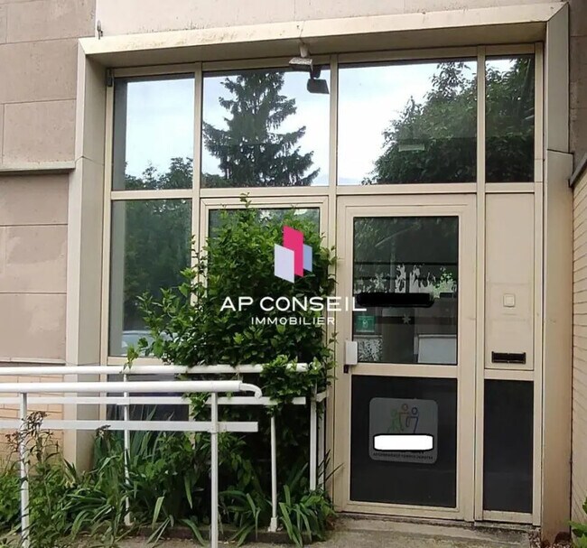 Plus de détails pour Bureau à louer