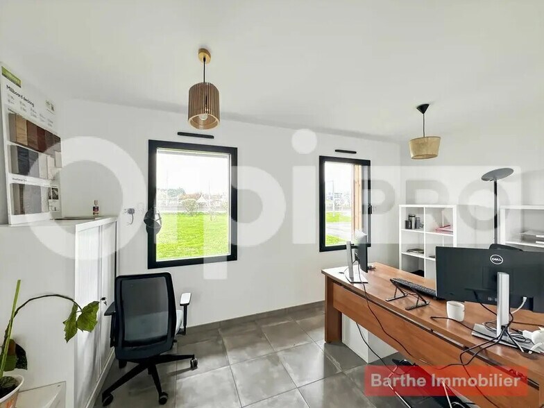 Bureau dans Tresses à vendre - Photo de l’immeuble – Image 3 sur 12