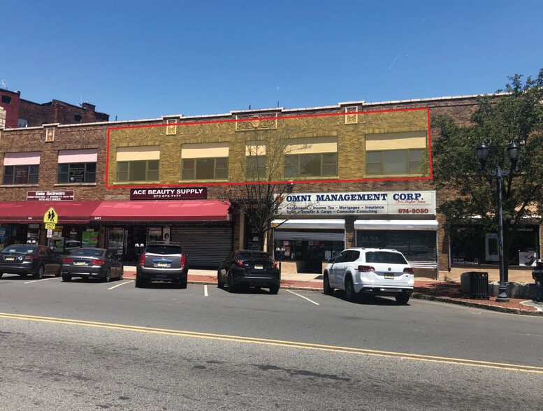 331-347 Main St, Orange, NJ à louer - Photo de l’immeuble – Image 1 sur 1