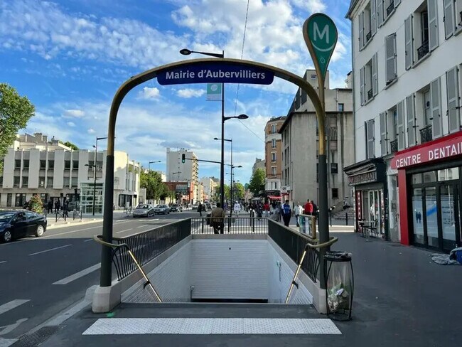 Plus de détails pour Industriel/Logistique à louer