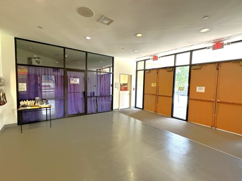 9915 Apple Ridge Rd, Gaithersburg, MD à vendre - Photo intérieure – Image 3 sur 62