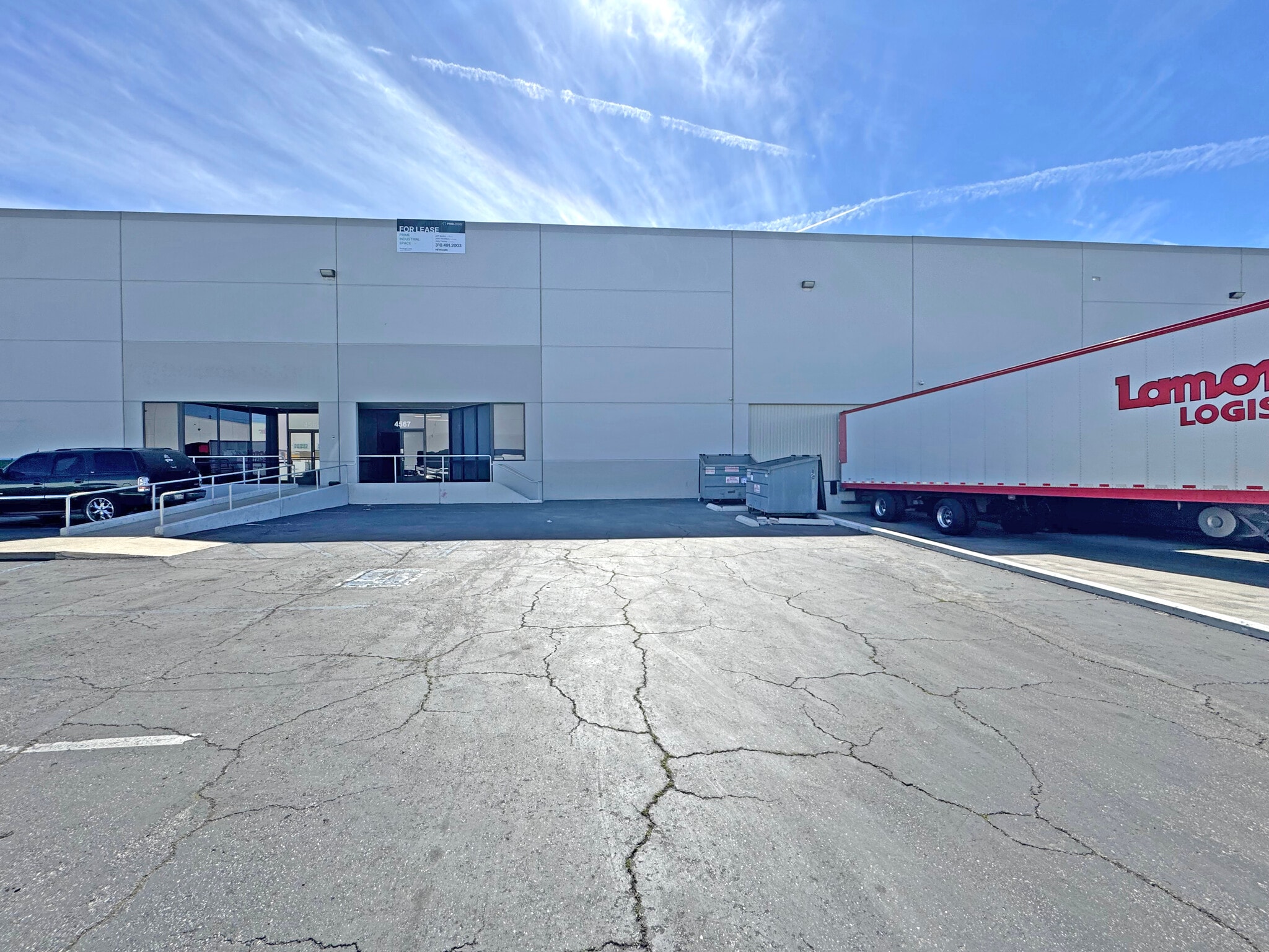 4559-4587 Maywood Ave, Vernon, CA à louer Photo intérieure– Image 1 sur 1