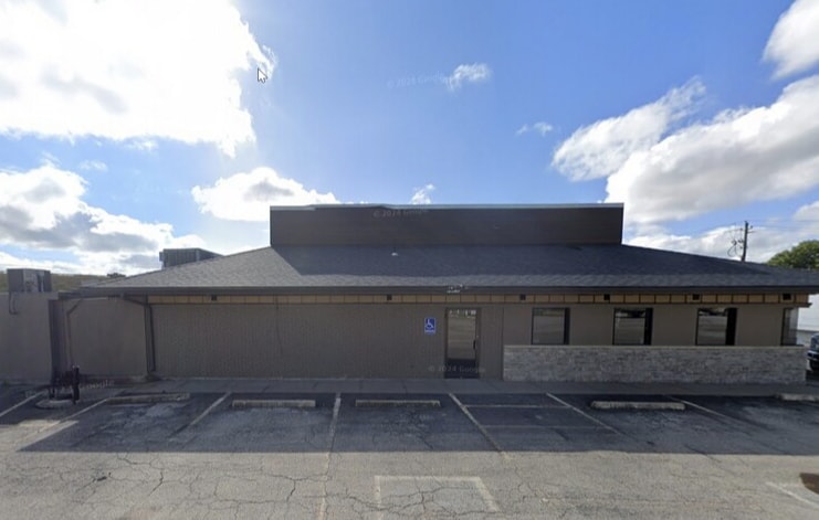 305 Eastgate Dr, Osawatomie, KS à louer - Photo de l’immeuble – Image 3 sur 4