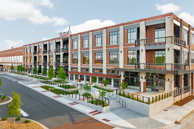 Plus de détails pour 220 W White St, Rock Hill, SC - Différents types d’espaces à louer