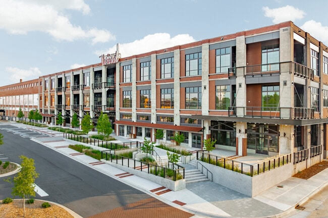 Plus de détails pour 220 W White St, Rock Hill, SC - Différents types d’espaces à louer