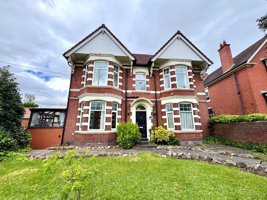 226 Brettell Ln, Stourbridge à vendre Photo principale– Image 1 sur 3