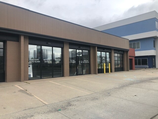 6816 E 82nd St, Indianapolis, IN à louer - Photo de l’immeuble – Image 2 sur 14