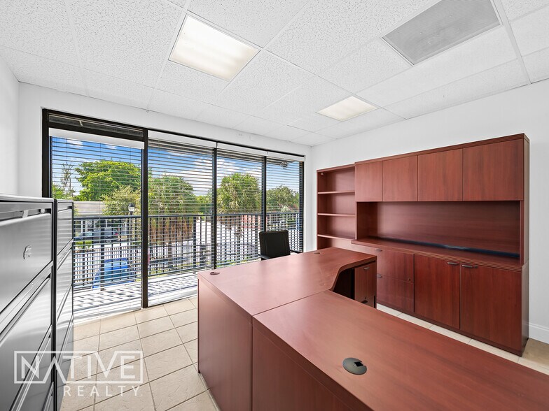 505 NE 13th St, Fort Lauderdale, FL à louer - Photo de l’immeuble – Image 1 sur 12