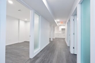 457 Rt-79, Morganville, NJ à louer Photo intérieure– Image 1 sur 9