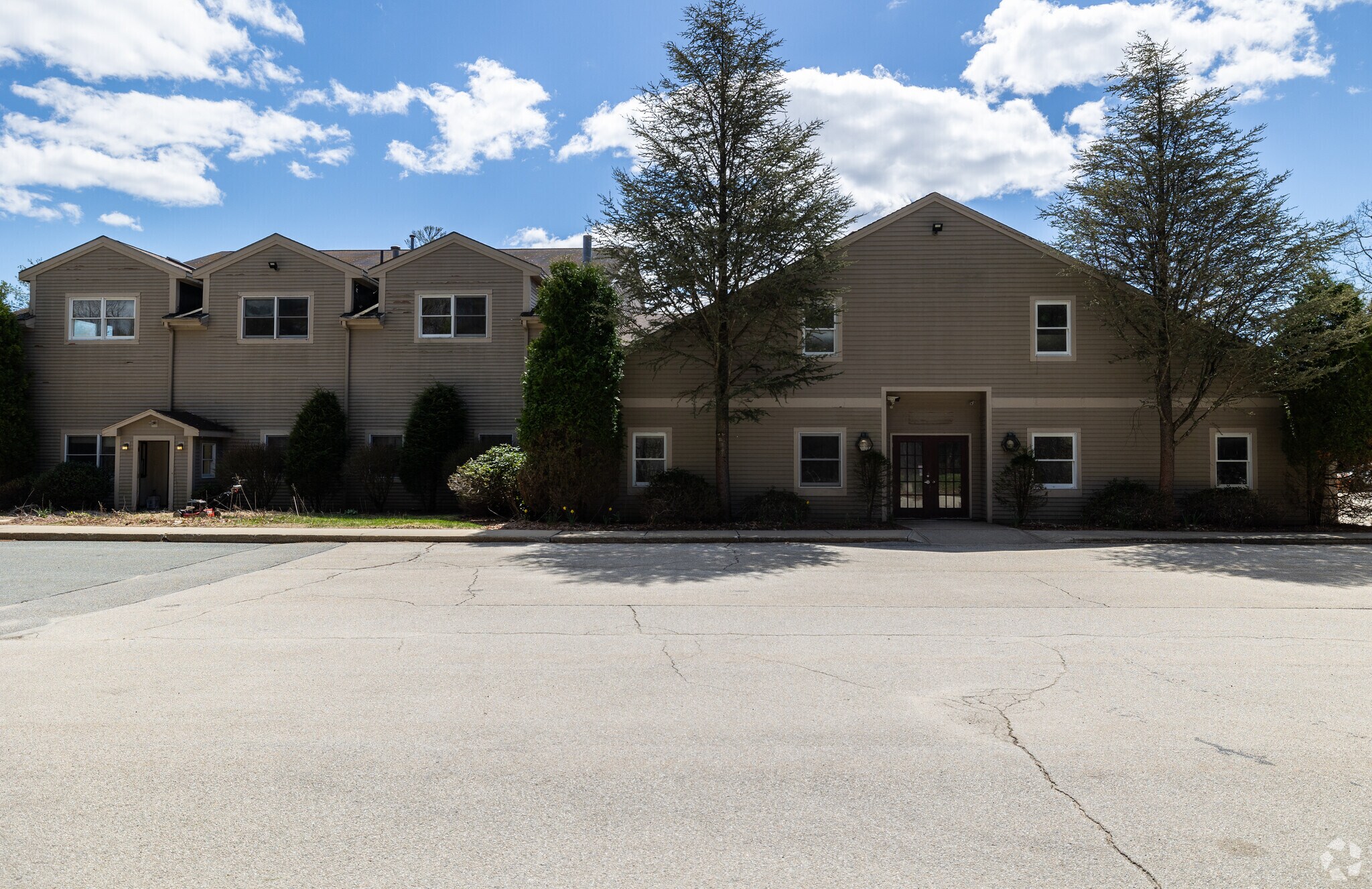 123 Oak Hill Rd, Westford, MA à louer Photo principale– Image 1 sur 24