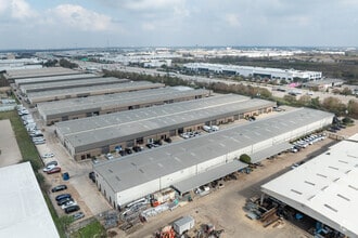 5829 W Sam Houston Pky N, Houston, TX - Vue aérienne  vue de carte