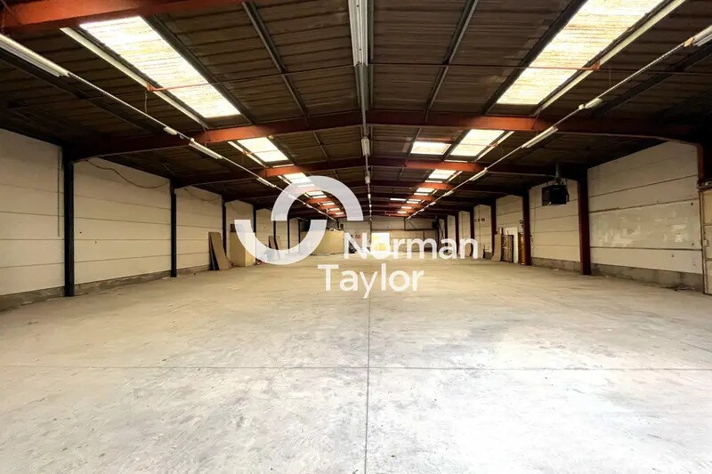 Local d’activités dans Saint-Jean-de-Védas à louer Photo intérieure– Image 1 sur 5