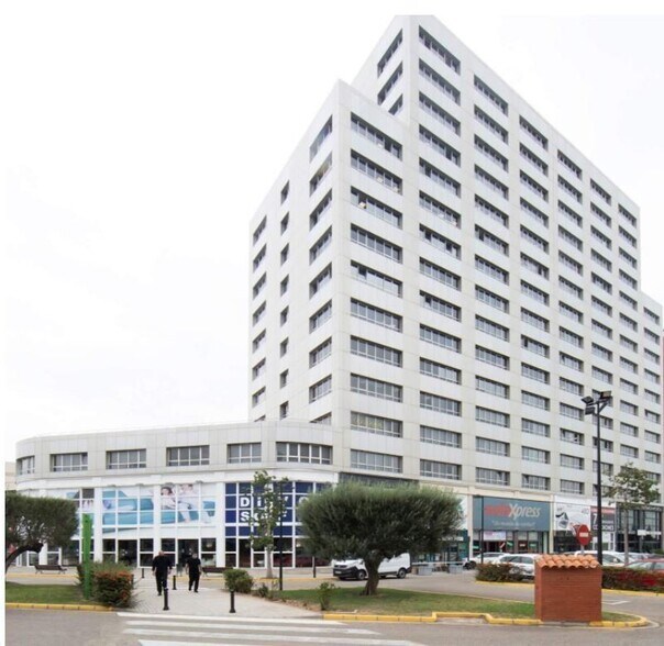 Bureau dans Alfafar, Valencia à louer - Photo de l’immeuble – Image 1 sur 9