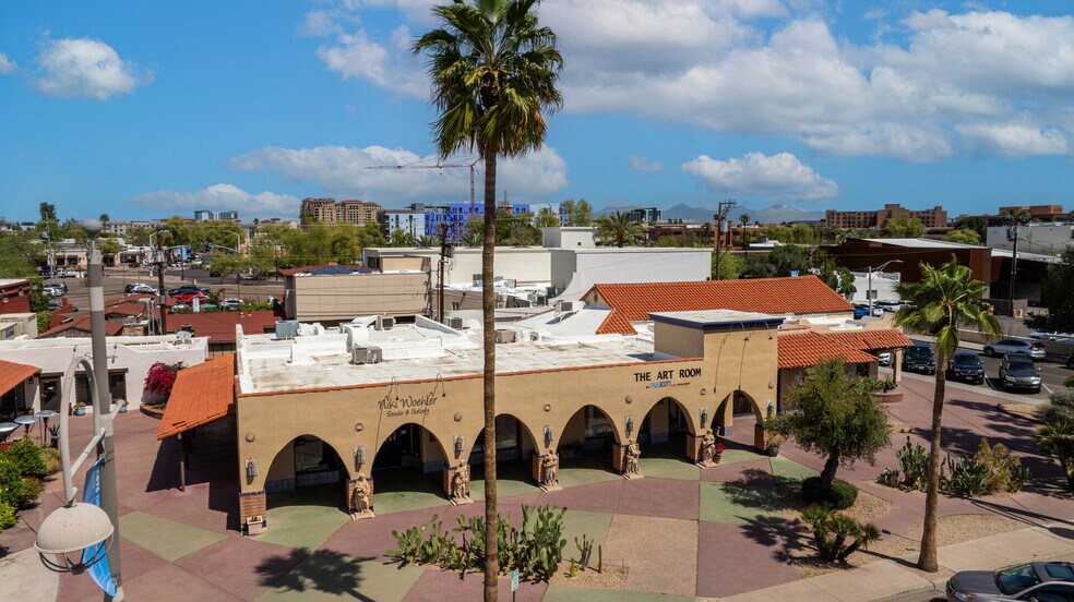7050-7058 E Main St, Scottsdale, AZ à vendre - Photo de l’immeuble – Image 2 sur 3