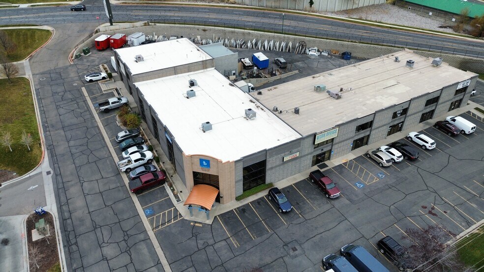 780 N 1200 W, Orem, UT à louer - Photo de l’immeuble – Image 3 sur 9