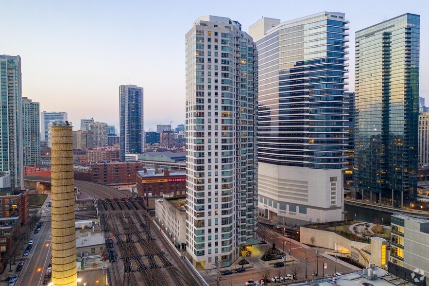 300 N Canal St, Chicago, IL à vendre - Photo de l’immeuble – Image 2 sur 45