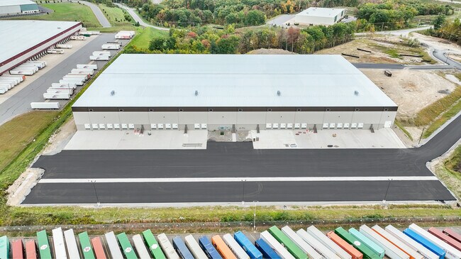 Plus de détails pour 555 Research Drive, Pittston Township, PA - Industriel/Logistique à louer