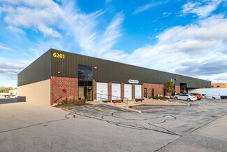 Plus de détails pour 2200 E College Ave, Cudahy, WI - Industriel/Logistique à louer