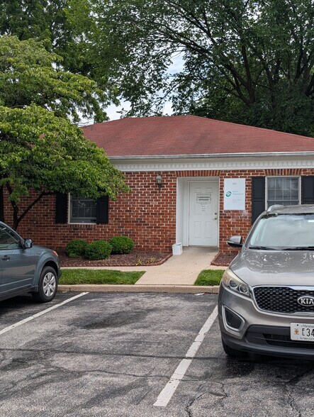 222 Washington Rd, Westminster, MD à vendre - Photo de l’immeuble – Image 3 sur 8