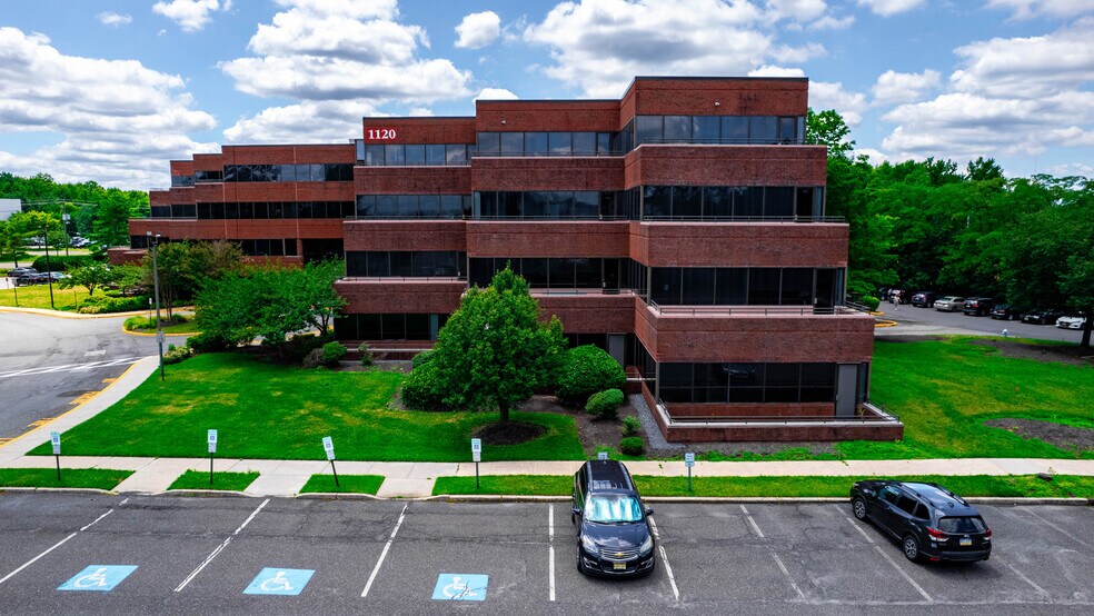 1120 Rt 73, Mount Laurel, NJ à vendre - Photo de l’immeuble – Image 2 sur 9