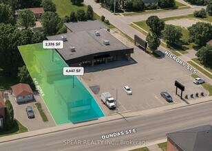 421 Dundas St E, Whitby, ON à louer Aérien– Image 1 sur 1