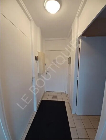 Local commercial dans Guilers à vendre - Photo de l’immeuble – Image 3 sur 9