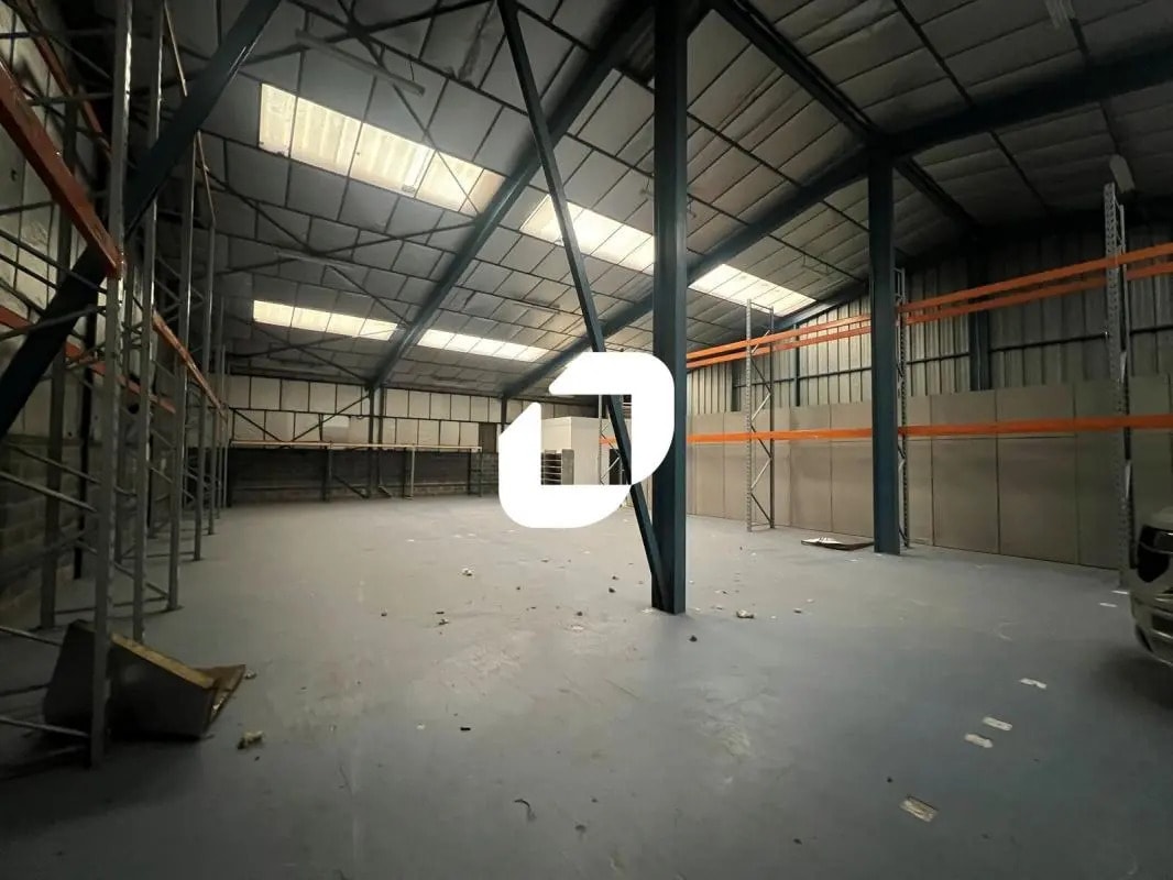 Bureau dans Trith-Saint-Léger à louer Photo intérieure– Image 1 sur 11