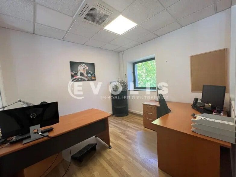 Bureau dans Les Ulis à vendre - Photo intérieure – Image 2 sur 15